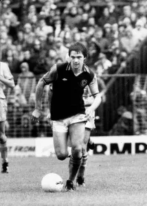 BRIAN LITTLE PLAYING FOR ASTON VILLA 08/11/1978 BRIAN LITTLE PLAYING FOR ASTON VILLA 08/11/1978