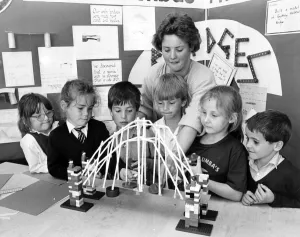 Bridge stresses - young engineering scientists from St Columba's Primary School Bridge stresses - young engineering scientists from St Columba's Primary School