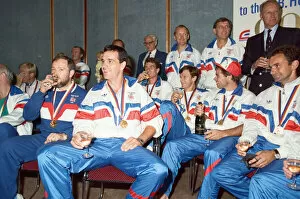 Images Dated 4th October 1988: Britains Olympians arrives at Heathrow airport following the Seoul Olympics