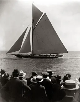 Britannia passing the pier at deal yacht races. 1921 Britannia passing the pier at deal yacht races. 1921