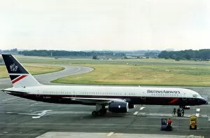 Images Dated 27th September 1990: A British Airways 757, named Windsor Castle, taxis at Newcastle Airport