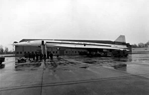 Images Dated 1st July 1972: The British assembled Concorde 002 arrived at Heathrow Airport after completing a 45