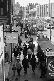 Images Dated 7th May 1992: Broad Street is a main pedestrianised thoroughfare and the primary high street in