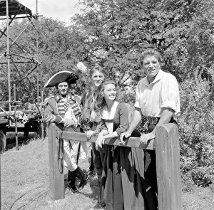 Burt Lancaster with Janette Scott and other actor colleagues during the filming of The Burt Lancaster with Janette Scott and other actor colleagues during the filming of The