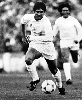 Carlos Santillana in action for Real Madrid - March 1980 Carlos Santillana in action for Real Madrid - March 1980