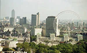 Changing face of Londons Skyline October 1999 The Canary Wharf Tower Changing face of Londons Skyline October 1999 The Canary Wharf Tower
