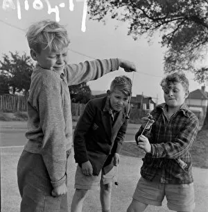 Images Dated 2nd November 2005: Children playing conkers 1955