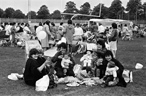 Children's picnic at Palmer Park, Reading. 20th May 1987 Children's picnic at Palmer Park, Reading. 20th May 1987
