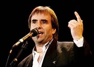 Images Dated 15th May 1991: Chris De Burgh singer and songwriter performing at the Kurdism Concert in 1991