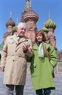CHRISTINE KEELER IN MOSCOW WITH EUGENE IVANOV - APRIL 1993. CODE: 374145 CHRISTINE KEELER IN MOSCOW WITH EUGENE IVANOV - APRIL 1993. CODE: 374145