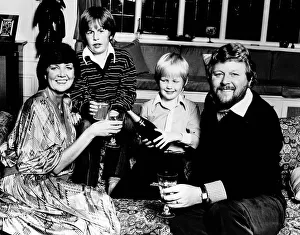 Cilla Black TV Entertainer - Singer - Blind Date - with her husband Bobby Willis Cilla Black TV Entertainer - Singer - Blind Date - with her husband Bobby Willis