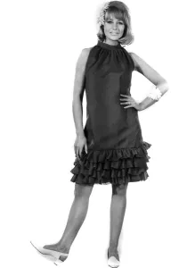 Clothing Fashion 1966: Model Marilyn Richard. July 1966 P021469 Clothing Fashion 1966: Model Marilyn Richard. July 1966 P021469