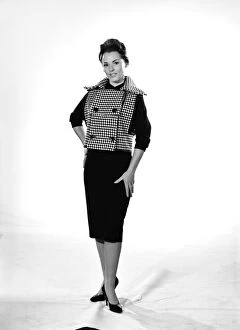 Images Dated 18th December 2007: Clothing: Fashion: Jacket: Woman wearing check jacket. Model: Barbara Parry. 1959 B1116
