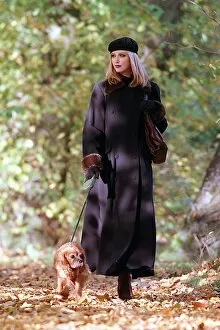 Images Dated 30th October 1997: COAT FASHION. PIC SHOWS MODELS LISA SPIERS