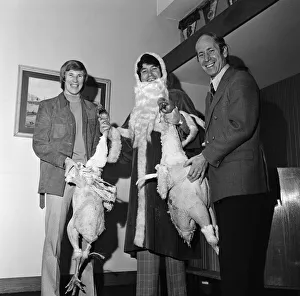 Colin Bell, Jimmy Tarbuck and Bobby Charlton pose with some turkeys. 23rd December 1971 Colin Bell, Jimmy Tarbuck and Bobby Charlton pose with some turkeys. 23rd December 1971