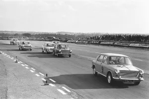 Competitors in the Molyslip Morris 1100 race at Snetterton race track in Norfolk Competitors in the Molyslip Morris 1100 race at Snetterton race track in Norfolk