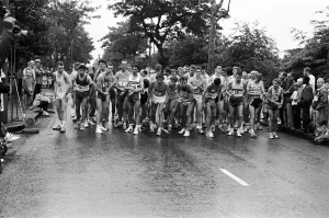 Competitors get under way in the men's event in the Longwood Harriers Round the Park Competitors get under way in the men's event in the Longwood Harriers Round the Park