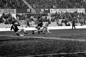 Images Dated 12th December 1981: Coventry 0 v. Manchester City 1. December 1981 MF04-03-019