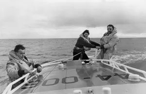 Crew of the Barry lifeboat Arthur and Blanche Harris Frederick Batten and Eric Fry (right Crew of the Barry lifeboat Arthur and Blanche Harris Frederick Batten and Eric Fry (right