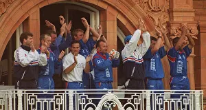 Cricket World Cup 1999 England v Sri Lanka May 1999 The England team celebrate Cricket World Cup 1999 England v Sri Lanka May 1999 The England team celebrate