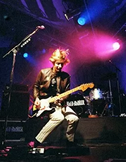 Images Dated 20th January 1997: Crispin Mills of the band Kula Shaker performing at the Barrowlands 1997