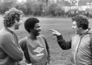 Crystal Palace boss Alan Mullery makes a point to young star Vince Hillaire during Crystal Palace boss Alan Mullery makes a point to young star Vince Hillaire during