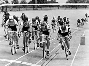 Images Dated 11th August 1977: Cycle Racing at Clairville Stadium, Middlesbrough. 11th August 1977