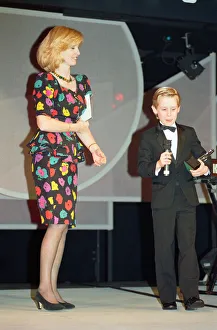 Daily Mirror sponsored British Video Awards. Macaulay Culkin collects his award Daily Mirror sponsored British Video Awards. Macaulay Culkin collects his award