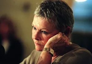 DAME JUDI DENCH ARCHIVE - PICTURED IN 1998 DAME JUDI DENCH ARCHIVE - PICTURED IN 1998