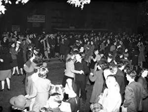 Dancing in Warwick Road, Coventry on VE Day evening. 8th May 1945 Dancing in Warwick Road, Coventry on VE Day evening. 8th May 1945