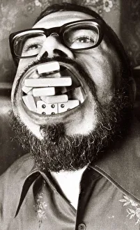Dave Foster sets a record by cramming in 28 domino pieces into his mouth at his local pub Dave Foster sets a record by cramming in 28 domino pieces into his mouth at his local pub