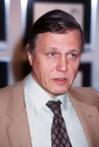 David Attenborough TV presenter Circa 1984 David Attenborough TV presenter Circa 1984