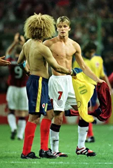 Mirror/1000to1099 01043/david beckham swops shirts carlos valderrama jun Mirror/1000to1099 01043/david beckham swops shirts carlos valderrama jun