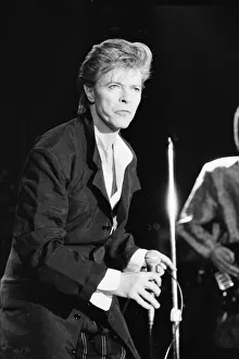 David Bowie seen here singing at the press conference to announce the details of his David Bowie seen here singing at the press conference to announce the details of his