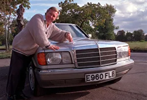 DAVID HAMILTON WITH HIS MERCEDES BENZ 14/10/1989 DAVID HAMILTON WITH HIS MERCEDES BENZ 14/10/1989