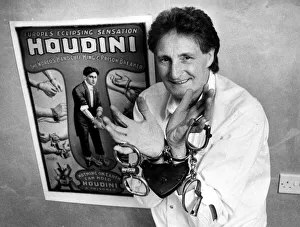 David de Val, Oldham escapologist. 8th October 1992 David de Val, Oldham escapologist. 8th October 1992
