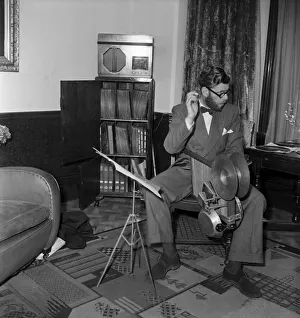 Derek Guyler of the BBC. June 1949 O18911-001 Derek Guyler of the BBC. June 1949 O18911-001