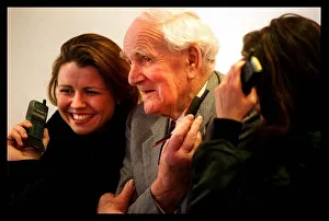 Desmond Llewelyn actor April 1998 alias Q star of 16 James Bond 007 movies Desmond Llewelyn actor April 1998 alias Q star of 16 James Bond 007 movies