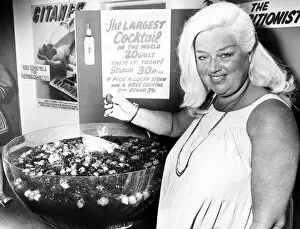Images Dated 25th June 1983: Diana Dors(51) appears at the International Food, Wine and Kitchen Exhibition at