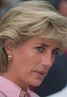 Images Dated 10th August 1997: Diana, Princess of Wales makes a three day visit to Bosnia - Herzegovina as part of her