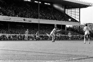 Division 1 football. Arsenal 4 v. Nottingham Forest 1. October 1983 LF14-07-076 Division 1 football. Arsenal 4 v. Nottingham Forest 1. October 1983 LF14-07-076