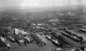 Docks at a standstill in Liverpool on the first day of the national dock strike Docks at a standstill in Liverpool on the first day of the national dock strike