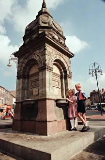 Dodshons Fountain in Stockton High Street, 22nd August 1996 Dodshons Fountain in Stockton High Street, 22nd August 1996
