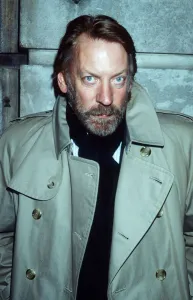 Donald Sutherland actor - September 1988 dbase msi Donald Sutherland actor - September 1988 dbase msi