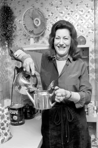 Drink Tea: A lady from high society shows how she makes her idea of a Perfect Cup of Tea Drink Tea: A lady from high society shows how she makes her idea of a Perfect Cup of Tea