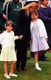 Images Dated 3rd August 1998: The Duchess of York with her daughters August 1998 Beatrice (R) and Eugenie (L