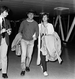 Dustin Hoffman and his wife Lisa at LAP. 25th November 1984 Dustin Hoffman and his wife Lisa at LAP. 25th November 1984