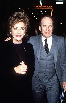 Elizabeth Taylor February 1985 with fiance Victor Lunaat at the new Apollo theatre Elizabeth Taylor February 1985 with fiance Victor Lunaat at the new Apollo theatre