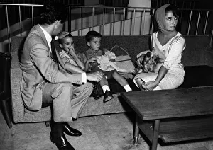 Elizabeth Taylor London airport lounge 1959 Elizabeth Taylor London airport lounge 1959
