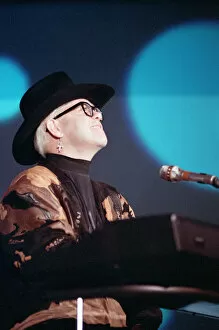 Images Dated 23rd February 1989: Elton John performing at the Sanremo Music Festival. 23rd February 1989